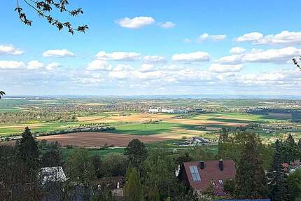 Haus zum Kaufen in Leonberg 897.000,00 € 271 m²