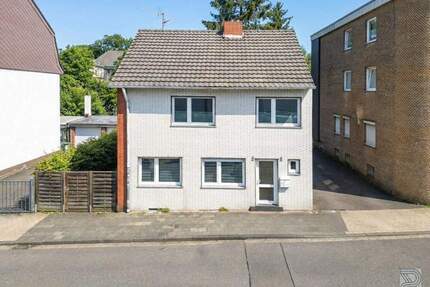 Freistehendes Einfamilienhaus mit Garten - Herzogenrath / Kohlscheid