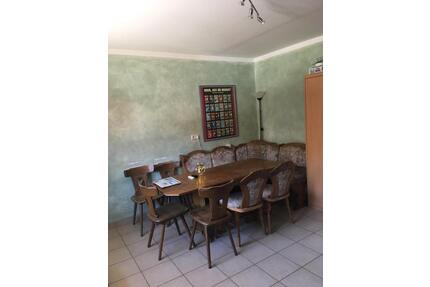 WG Zimmer in 8er WG Nähe Adlkofen