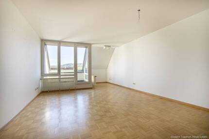 *RESERVIERT* 3,5-Zi-Dachgeschosswohnung mit Loggia und Blick auf das Münster in zentraler Lage - Bad Säckingen