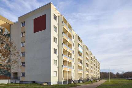 Wohnung zum Mieten in Halle 394,00 € 56.24 m²