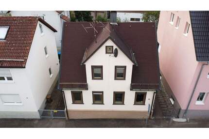 Historischer Charme trifft zentrale Lage – freistehendes EFH mit Garten - Heidenheim an der Brenz Innenstadt