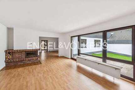Haus zum Kaufen in Eschborn 1.036.000,00 € 148 m²
