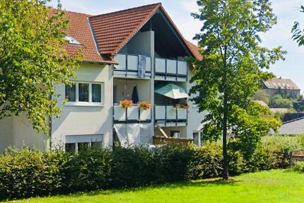 NEU: Kapitalanlage: Vermietete 2-Zi.-Wohnung mit Potenzial - Naumburg