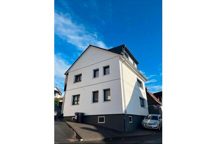 Helle 4 Zimmer Maisonette Wohnung in Schloßborn - Glashütten