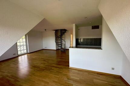 *3-Zi. Maisonette-Whg* in traumhafter Lage von Engelskirchen-Ründeroth ab 01.06.2026