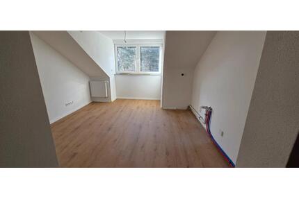 2‑Zimmer‑DG‑Wohnung – 1. Bezug – 50 m² - Erlangen Bruck