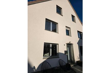 Gaming Villa mitten - 360,00&nbsp;EUR Kaltmiete, in Lippstadt (PLZ: 59558) Garfeln