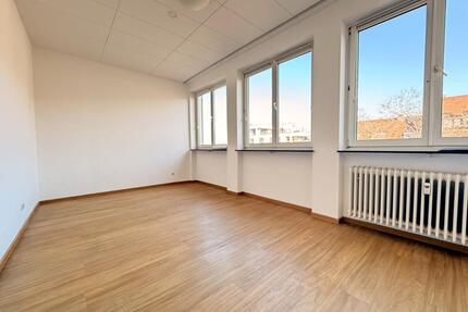 Apartment in Bestlage unweit der Hornschuchpromenade +++ mit Aufzug +++ - Fürth Altstadt