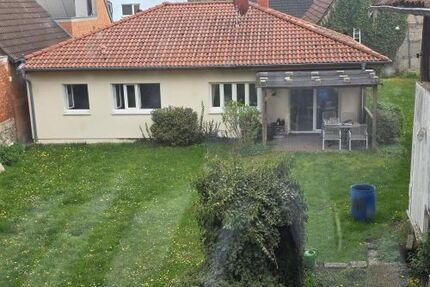 Schönes, ebenerdiges Einfamilienhaus in 97450 Arnstein-Büchhold, 28 km von Würzburg und 15 km von Schweinfurt entfernt (ID 10640)