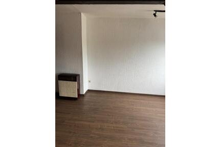 Wohnung in Illingen - 350,00&nbsp;EUR Kaltmiete, ca.&nbsp; 42,00&nbsp;m&sup2; in Illingen (PLZ: 66557)