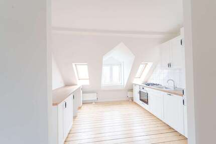 Wohnung zum Kaufen in Lübeck 229.000,00 € 70 m²