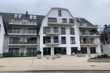 Moderne Gewerbefläche nahe Seebrücke Niendorf - Büro, Praxis oder Bistro zur Miete