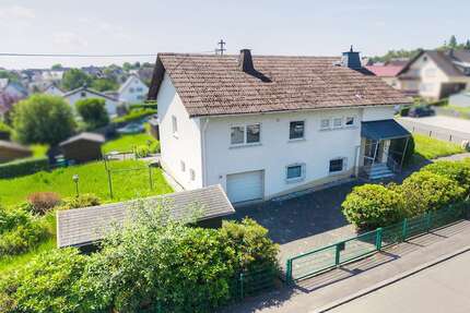 Haus zum Kaufen in Alpenrod 240.000,00 € 138 m²