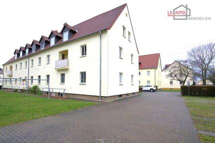 GEMÜTLICHE 3,5-RWG M. SEP. KÜCHE, TAGELICHTBAD UND BALKON IN RUHIGER SOWIE GRÜNER LAGE VON BÖHLEN