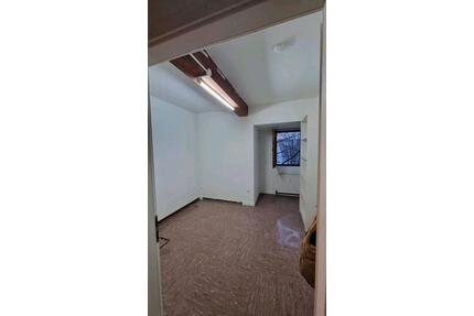 2 Zimmer Wohnung mieten - 850,00&nbsp;EUR Kaltmiete, ca.&nbsp; 50,00&nbsp;m&sup2; in Brackenheim (PLZ: 74336)