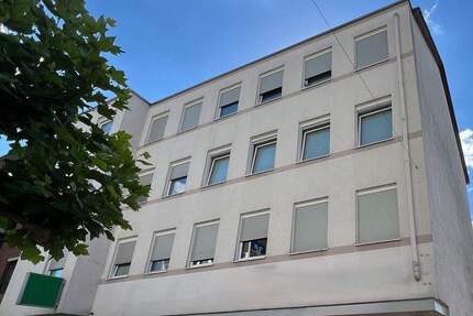 Wohn- und Geschäftshaus in Innenstadtlage von Langenfeld