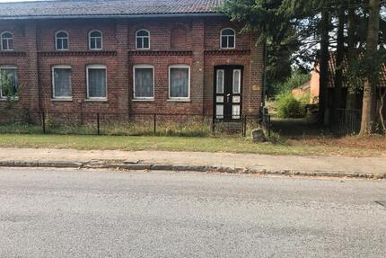 Resthof zum verkaufen mit 15000 Quadratmeter Land. - Lewitzrand