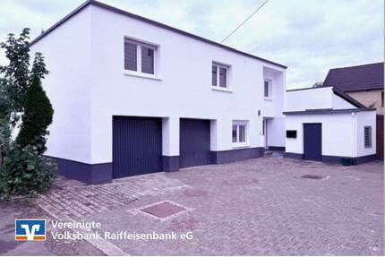 ### R E S E R V I E R T ### Modernes und effizientes Zweifamilienhaus - Mülheim