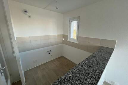 Gemeinsam neu starten - sanierte 3-Raum-Wohnung mit Tresen - Chemnitz Kappel