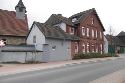 Generationenhaus mit ELW - 449.000,00&nbsp;EUR Kaufpreis, ca.&nbsp; 330,00&nbsp;m&sup2; in Sehnde (PLZ: 31319)