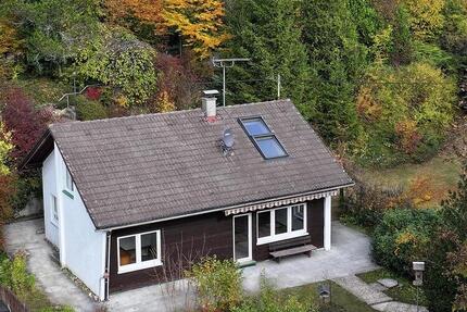 Traumzuhause mit riesigem Garten in sonniger Südhanglage - Altensteig