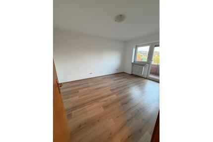 2 Zimmer Wohnung - 600,00&nbsp;EUR Kaltmiete, ca.&nbsp; 57,50&nbsp;m&sup2; in Simbach am Inn (PLZ: 84359)