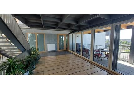 4-Zimmer Whg., EBK, Tiefgarage, Balkon, Passiv-Bau KFW 40 - Holzgerlingen