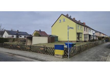 Reihenendhaus mit großem Grundstück und Entwicklungspotenzial - Schöningen