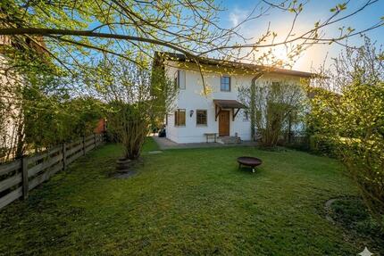 Helle Doppelhaushälfte mit viel Platz und Garten in Ostermünchen - Tuntenhausen