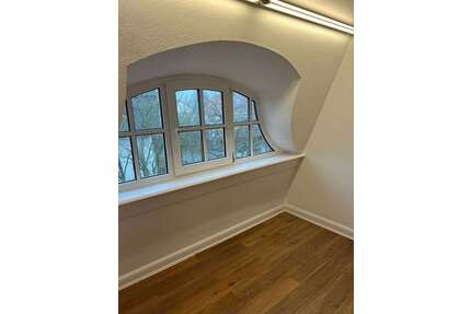 Haus zum Kaufen in Wiesbaden 1.690.000,00 € 250 m²