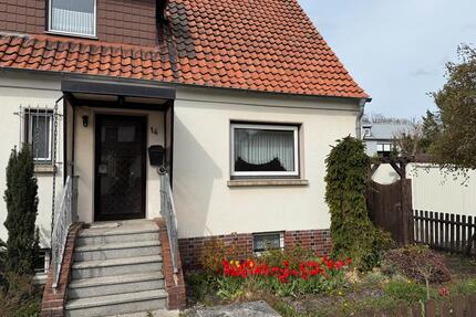 Doppelhaushälfte in Misburg-Nord mit großem Garten - Hannover Vahrenwald-List
