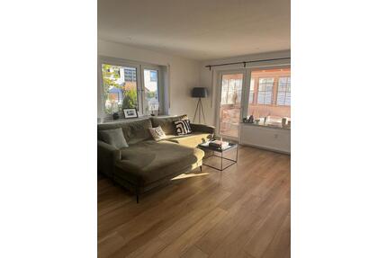 Moderne, helle Wohnung mit großem Balkon - Schondra