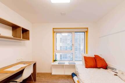 Wohnung zum Mieten in Berlin 393,00 € 10.5 m²