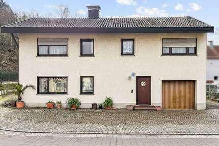 Haus zum Kaufen in Lauf 399.000,00 € 162 m²