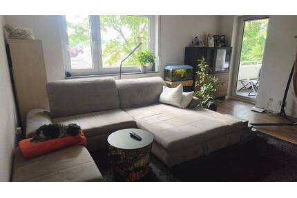 Zuhause am Waldrand - helle 4-Zimmer-Wohnung mit Einbauküche & BalkonZimmer-Wohnung am Waldrand - Limburgerhof