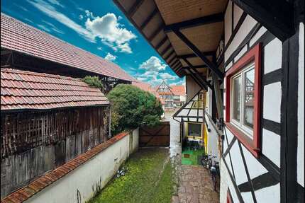 Haus zum Kaufen in Hatzenbühl 749.000,00 € 424 m²