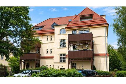 ***2-Zimmer-Dachgeschosswohnung mit Loggia im Denkmalobjekt*** - Leipzig / Mölkau
