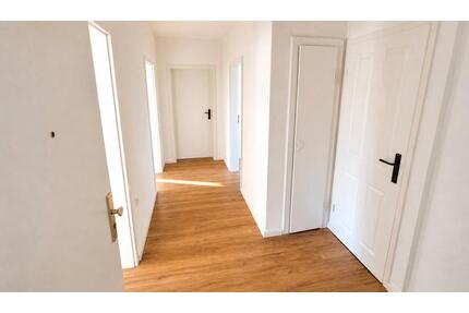 Renovierte 3 Zimmer-Wohnung mit Balkon in Bad Bodenteich zu vermieten!