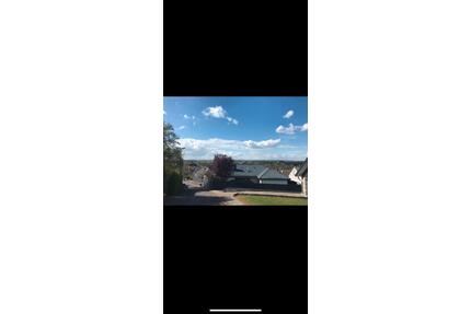 Großer, freistehender 70er-Jahre-Winkelbungalow mit ELW - Ruschberg