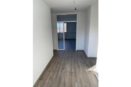 4 Zimmerwohnung in Treptow - 782,00&nbsp;EUR Kaltmiete, ca.&nbsp; 87,00&nbsp;m&sup2; in Berlin (PLZ: 12435) Neukölln