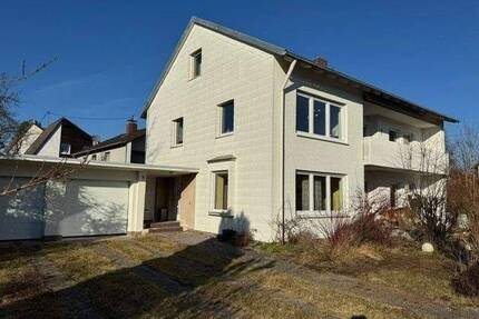 FBC - Seltene Gelegenheit: Mehrfamilienhaus oder großzügiges Baugrundstück mit Entwicklungspotential in Fürstenfeldbruck