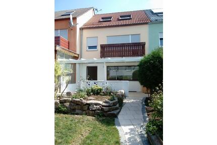 Charmantes Reihenmittelhaus – modernisiert & familienfreundlich - Friolzheim