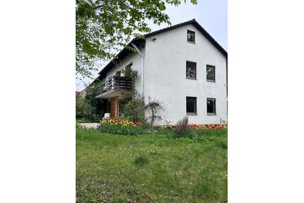 Haus zum Kaufen in Krailling 1.299.000,00 € 180 m²