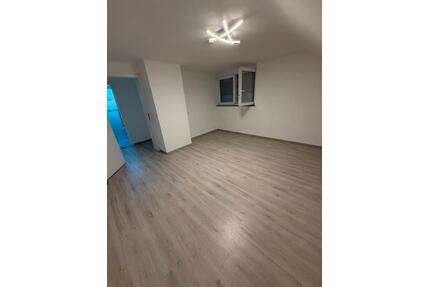 Wohnung zur Miete - 1.100,00&nbsp;EUR Kaltmiete, ca.&nbsp; 95,00&nbsp;m&sup2; in Remseck am Neckar (PLZ: 71686)