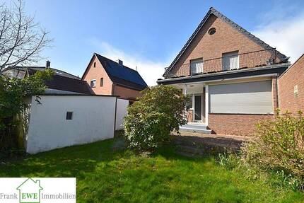 Objekt-Nr. 457. 40593 Düsseldorf Haus zu verschenken ? Grundstück mit Einfamilienhaus Altbestand ! - Düsseldorf / Urdenbach Stadtmitte