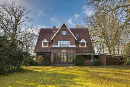 Haus zum Kaufen in Hamburg Sasel 4.250.000,00 € 430 m² - Hamburg / Sasel