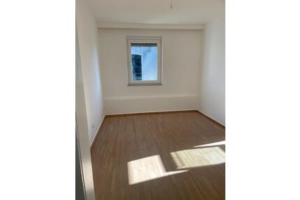 2 Zimmer Wohnung Bad Salzuflen - 480,00&nbsp;EUR Kaltmiete, ca.&nbsp; 55,00&nbsp;m&sup2; in Bad Salzuflen (PLZ: 32105)