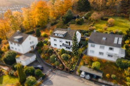 Haus zum Kaufen in Nachrodt-Wiblingwerde 339.000,00 € 243 m²