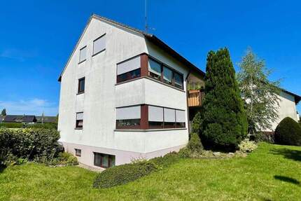 Gepflegtes Dreifamilienhaus in Welzheim zu verkaufen.
